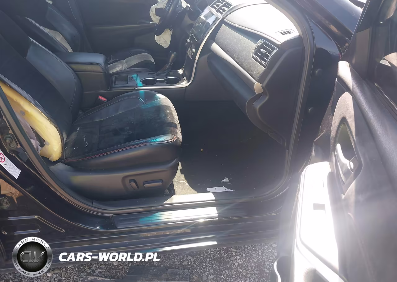 2015 Toyota Camry Xse VIN:4T1BF1FK8FU041253 - 5