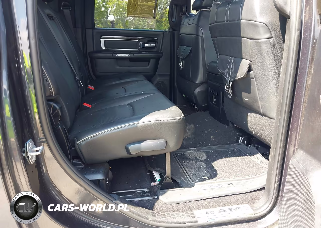 2017 Ram 3500 Limited 4X4 6'4 Box VIN:3C63R3NL9HG723593 - 7
