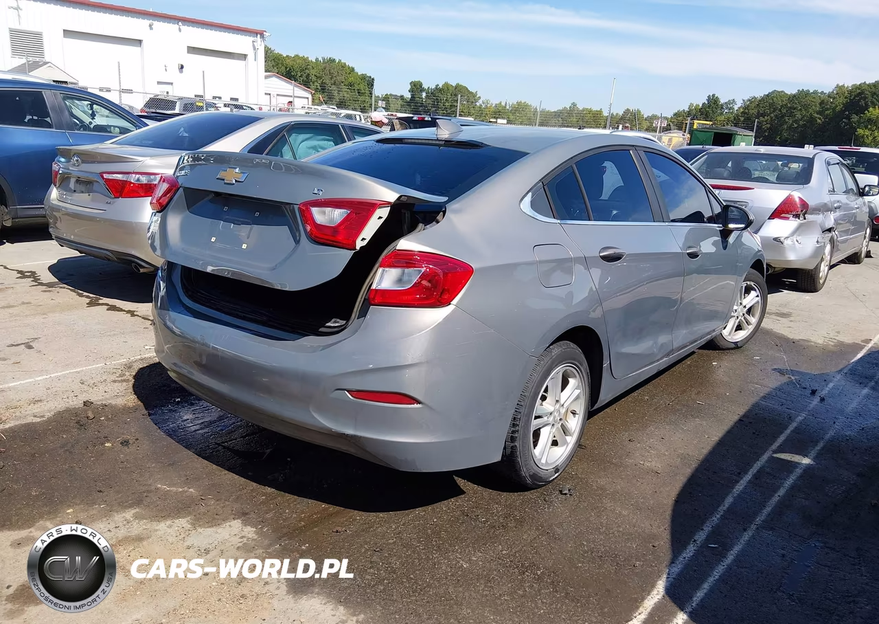 2017 Chevrolet Cruze Lt Auto VIN:1G1BE5SM5H7162967 - 4