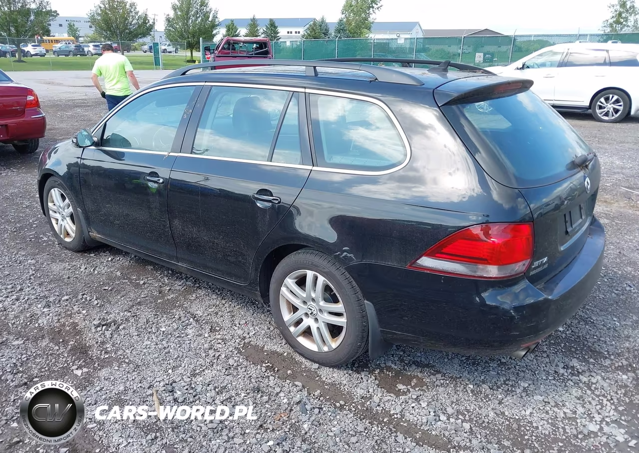 2010 Volkswagen Jetta Tdi VIN:3VWTL7AJ2AM635012 - 3