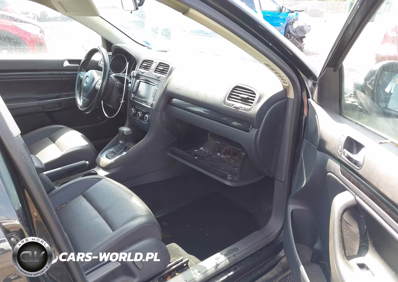 2010 Volkswagen Jetta Tdi VIN:3VWTL7AJ2AM635012 - 5