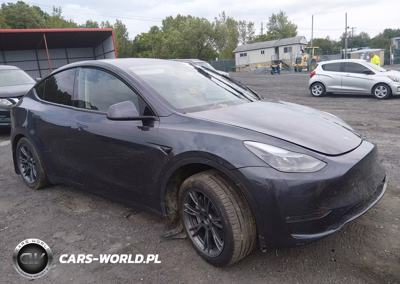 2025 Tesla Model Y Long Range Dual Motor All-Wheel Drive