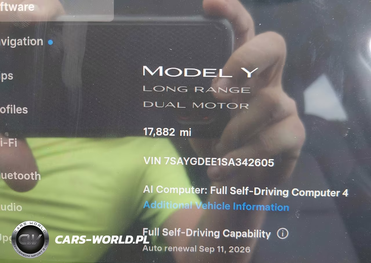 2025 Tesla Model Y Long Range Dual Motor All-Wheel Drive VIN:7SAYGDEE1SA342605 - 7