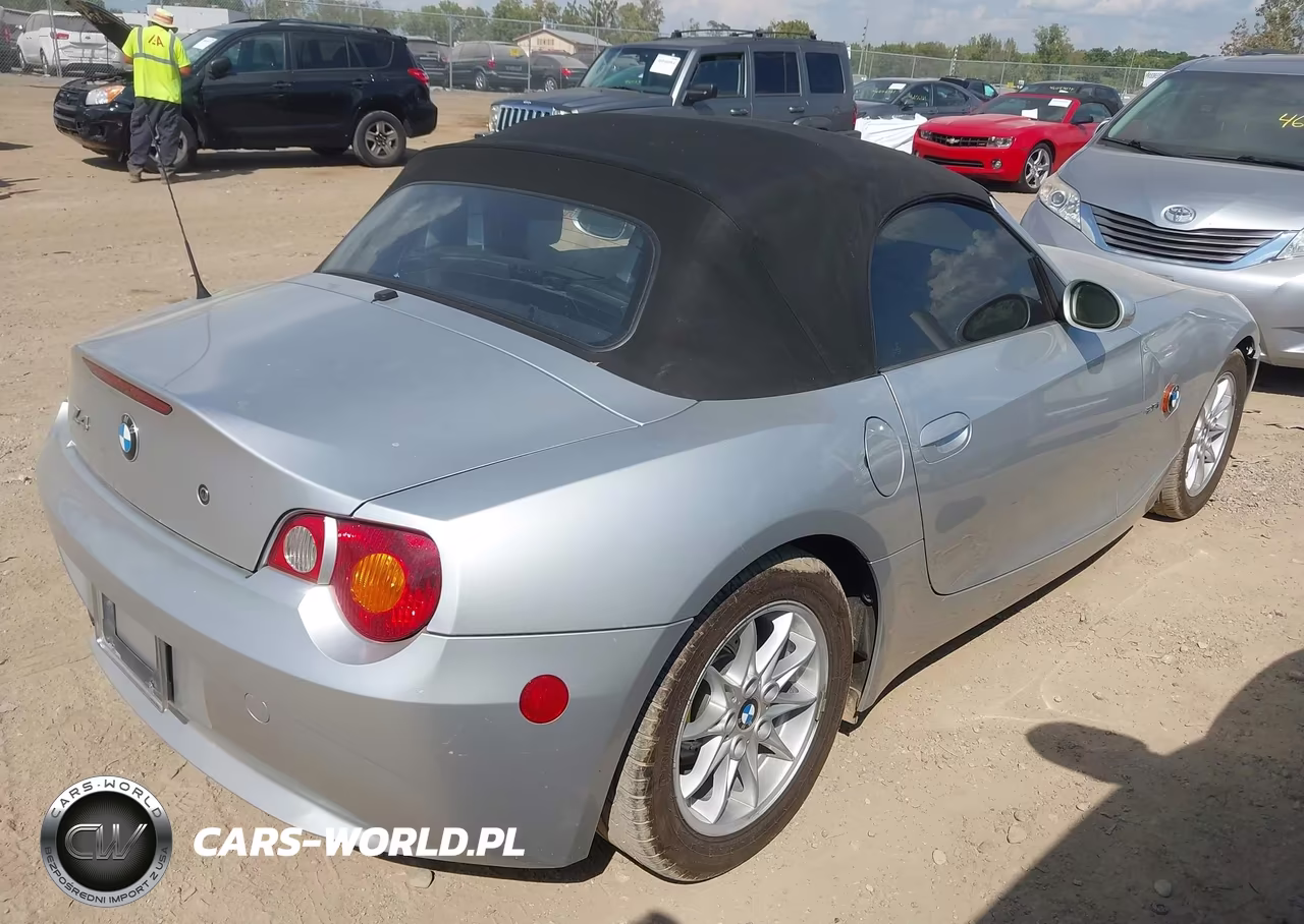 2004 BMW Z4 2.5I VIN:4USBT33594LS51350 - 4