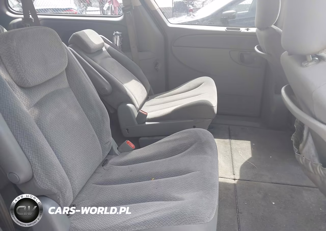 2005 Dodge Grand Caravan Sxt VIN:2D4GP44L35R380540 - 8