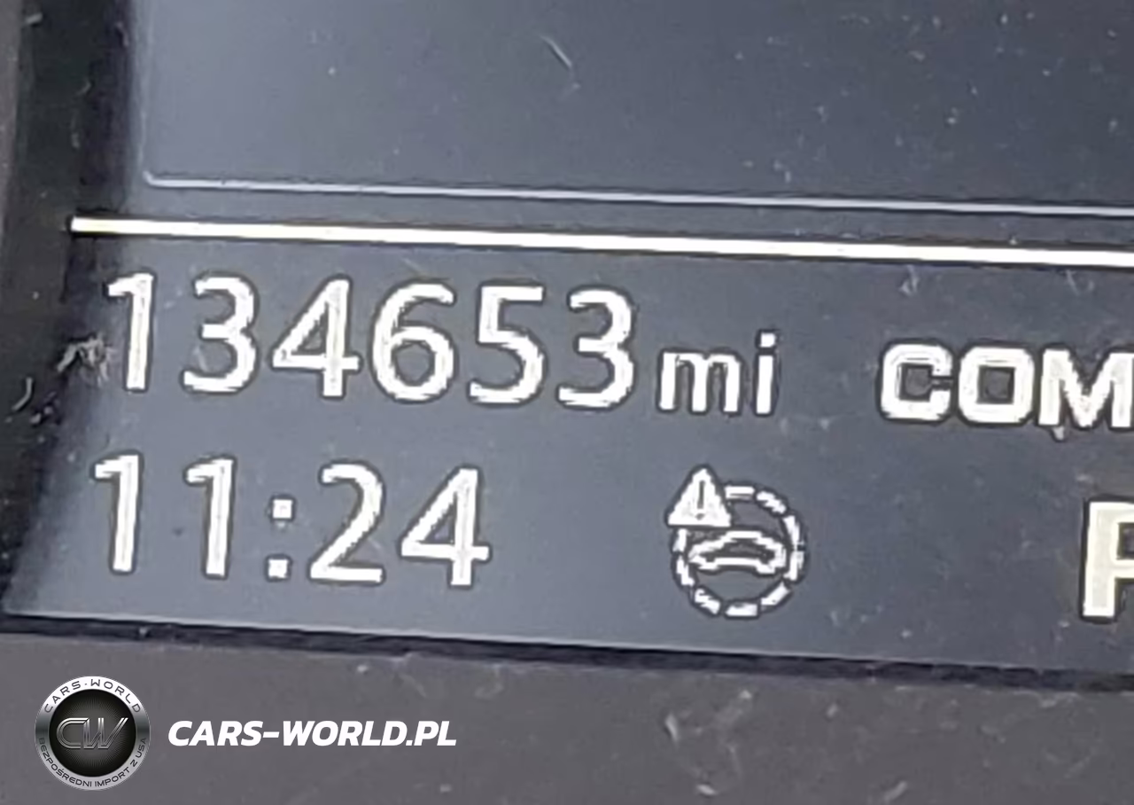2017 Audi A4 Premium VIN:WAUGNAF47HN015896 - 15