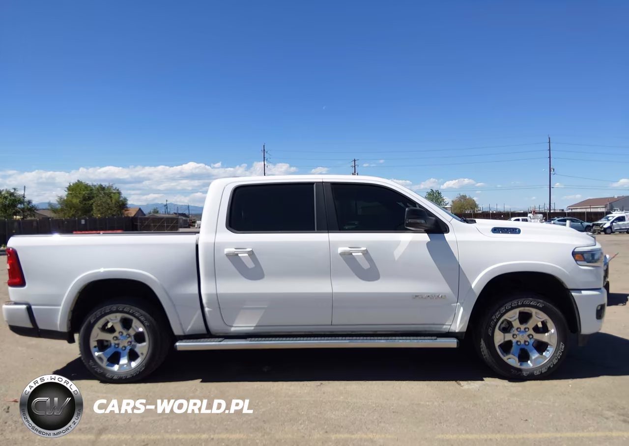 2025 Ram 1500 Big Horn 4X4 5'7 Box VIN:1C6SRFFP3SN528196 - 13