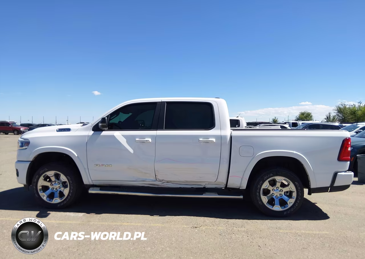 2025 Ram 1500 Big Horn 4X4 5'7 Box VIN:1C6SRFFP3SN528196 - 14