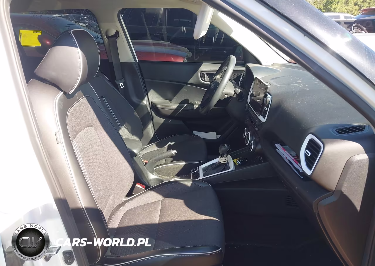 2023 Hyundai Venue Limited VIN:KMHRC8A34PU219015 - 5