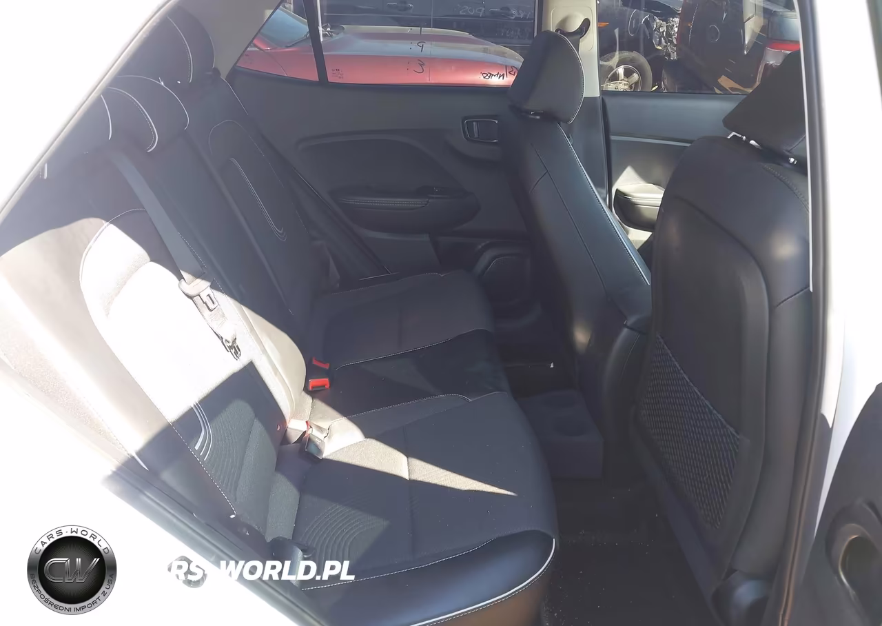 2023 Hyundai Venue Limited VIN:KMHRC8A34PU219015 - 8