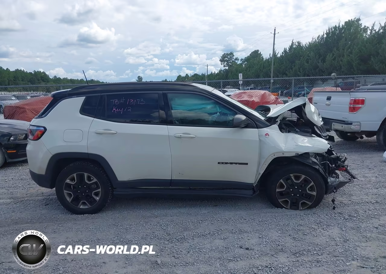 2018 Jeep Compass Trailhawk 4X4 VIN:3C4NJDDB0JT315276 - 13