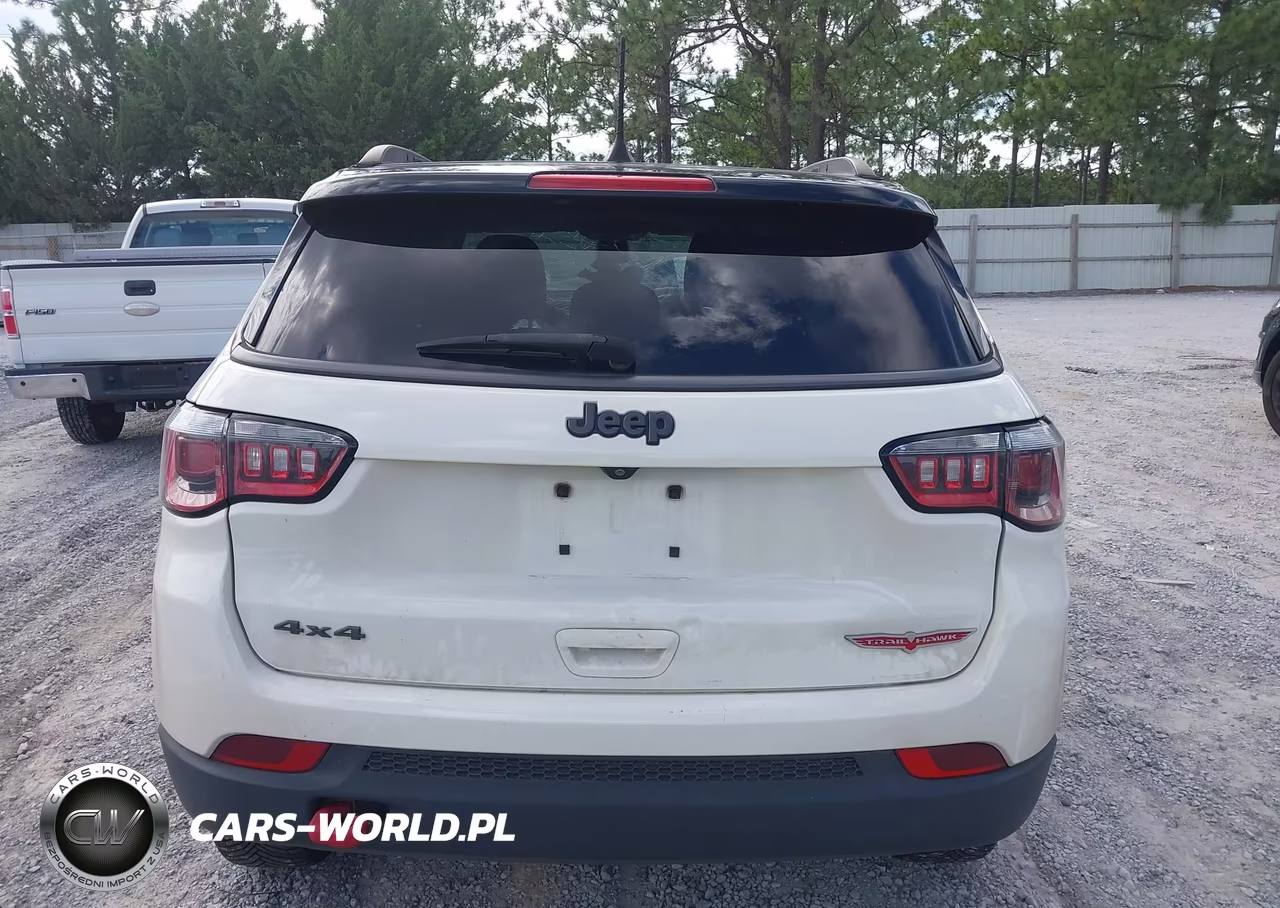 2018 Jeep Compass Trailhawk 4X4 VIN:3C4NJDDB0JT315276 - 16