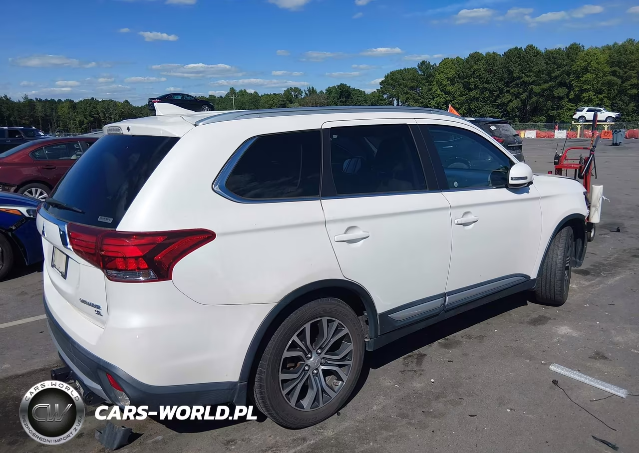 2017 Mitsubishi Outlander Sel VIN:JA4AZ3A3XHZ003154 - 4