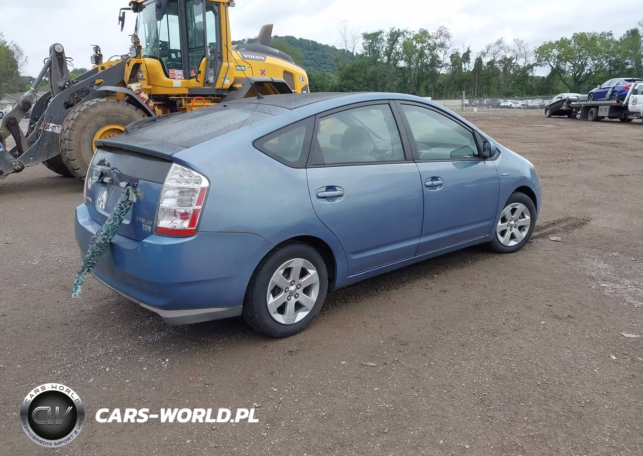 2009 Toyota Prius VIN:JTDKB20UX97842995 - 4