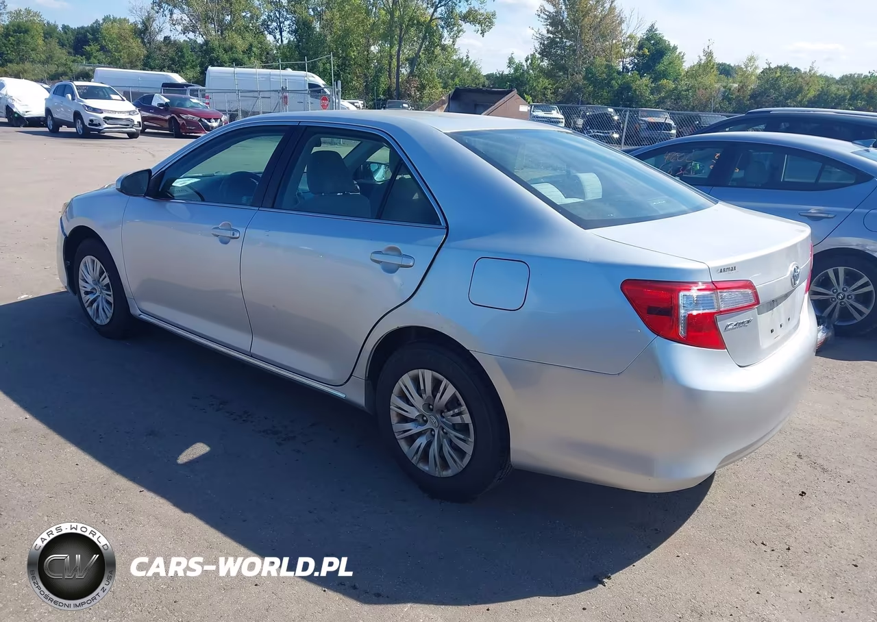 2013 Toyota Camry Le VIN:4T1BF1FK8DU231325 - 3