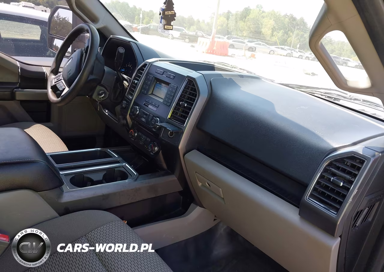 2018 Ford F-150 Xlt VIN:1FTFX1E54JKC57605 - 5