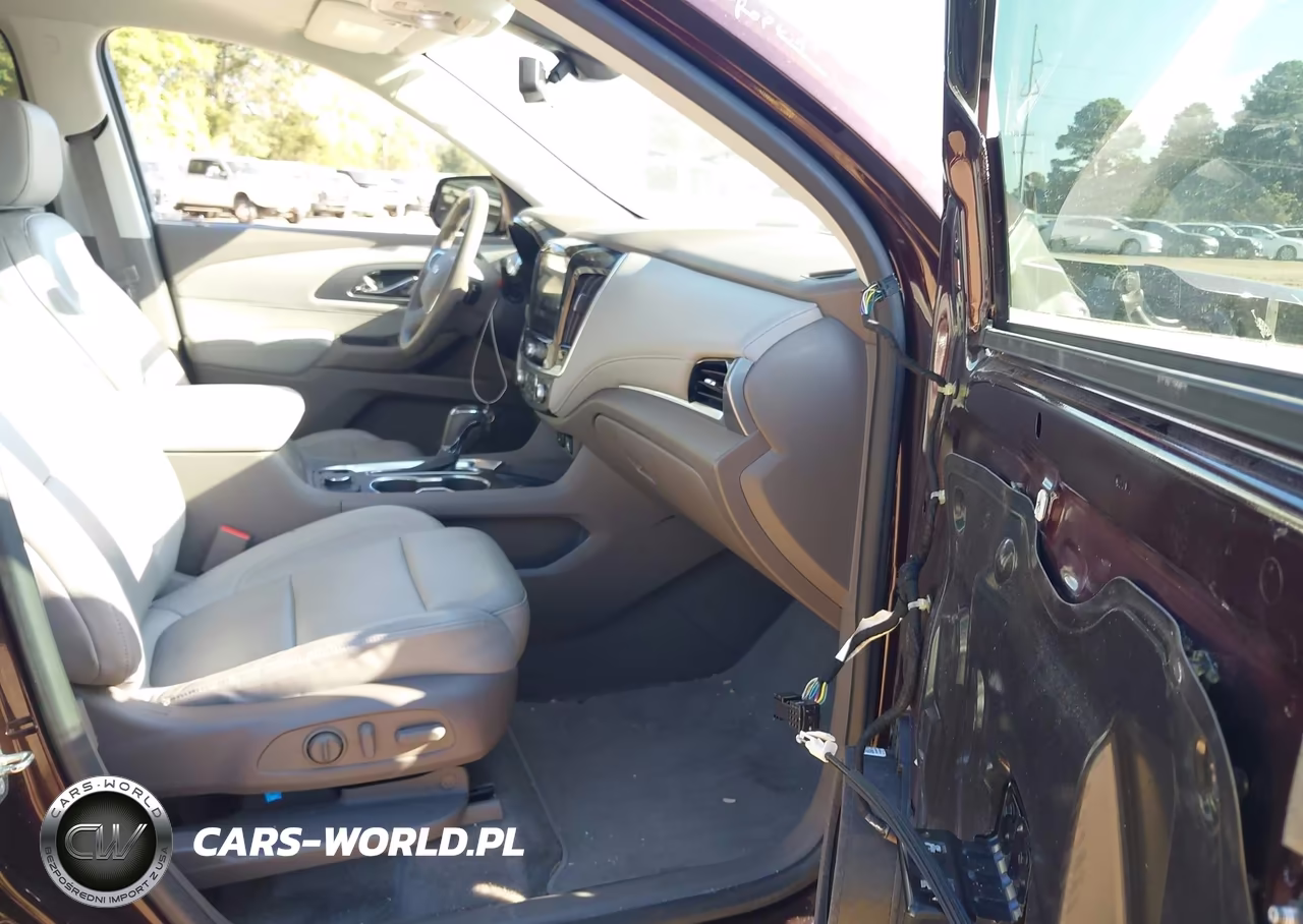 2018 Chevrolet Traverse Premier VIN:1GNERKKW0JJ112714 - 5