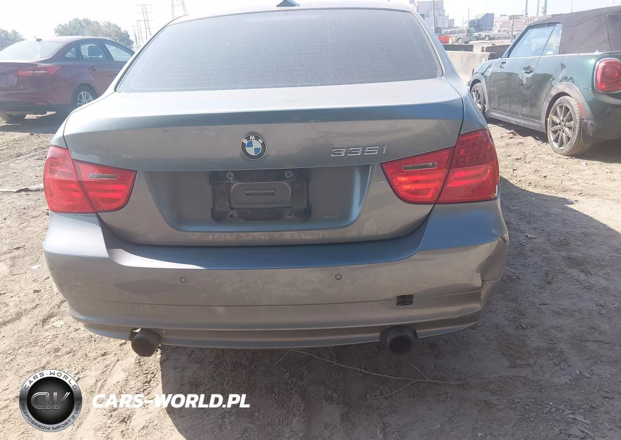 2011 BMW 335I xDrive VIN:WBAPL5G51BNN23082 - 16