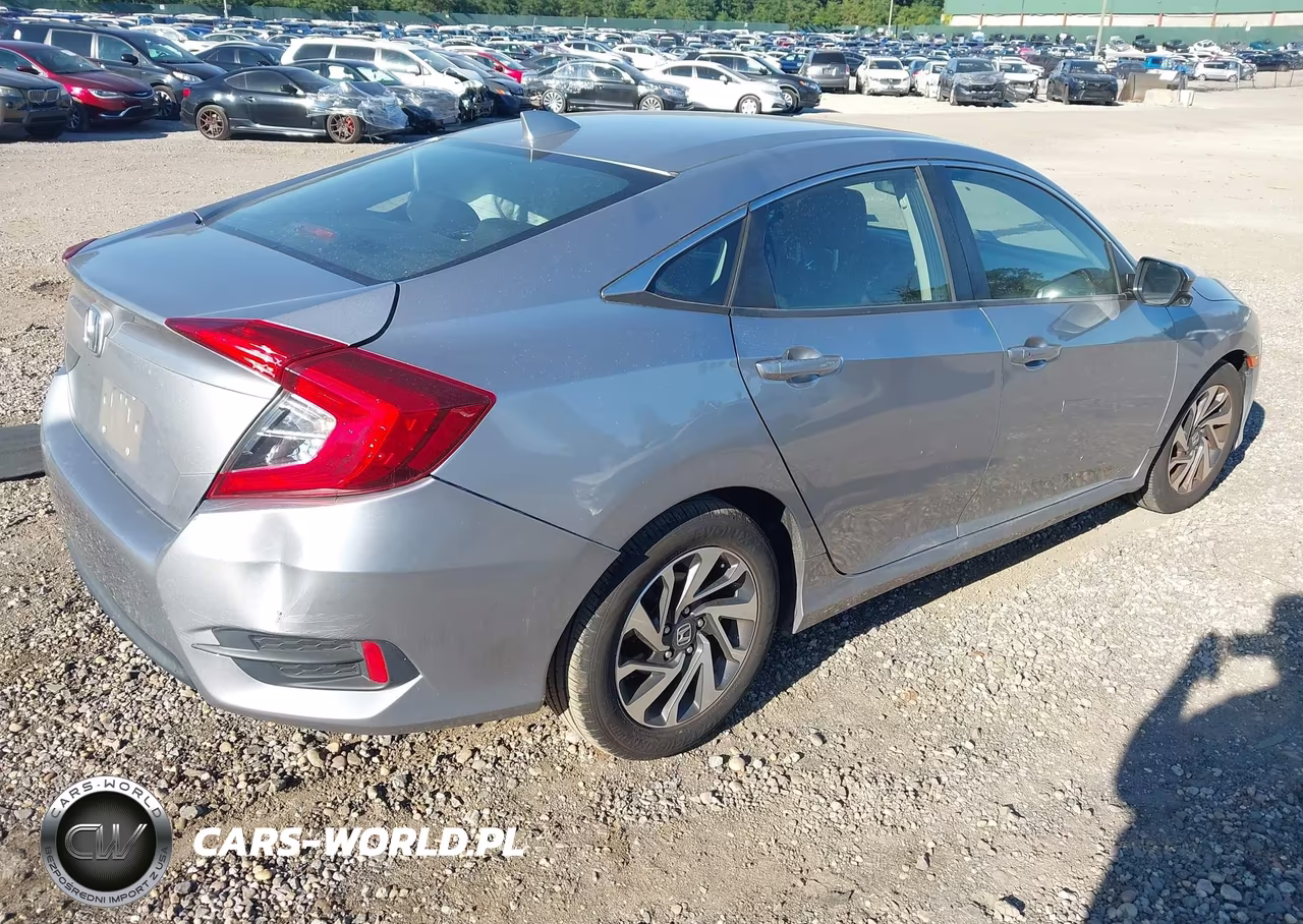2017 Honda Civic Ex VIN:19XFC2F88HE225876 - 4