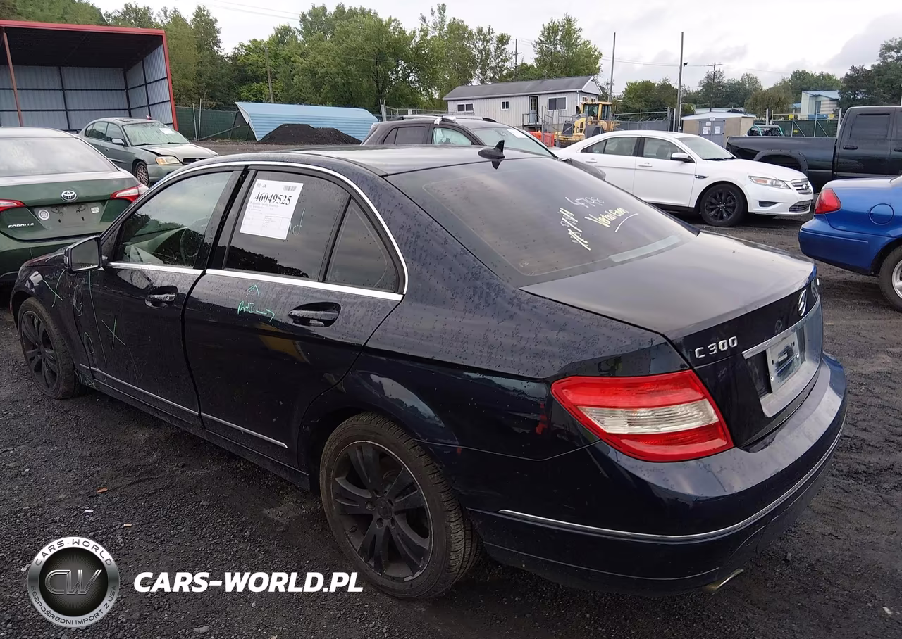 2011 Mercedes-Benz C 300 Luxury 4Matic-Sport 4Matic VIN:WDDGF8BBXBR138840 - 3