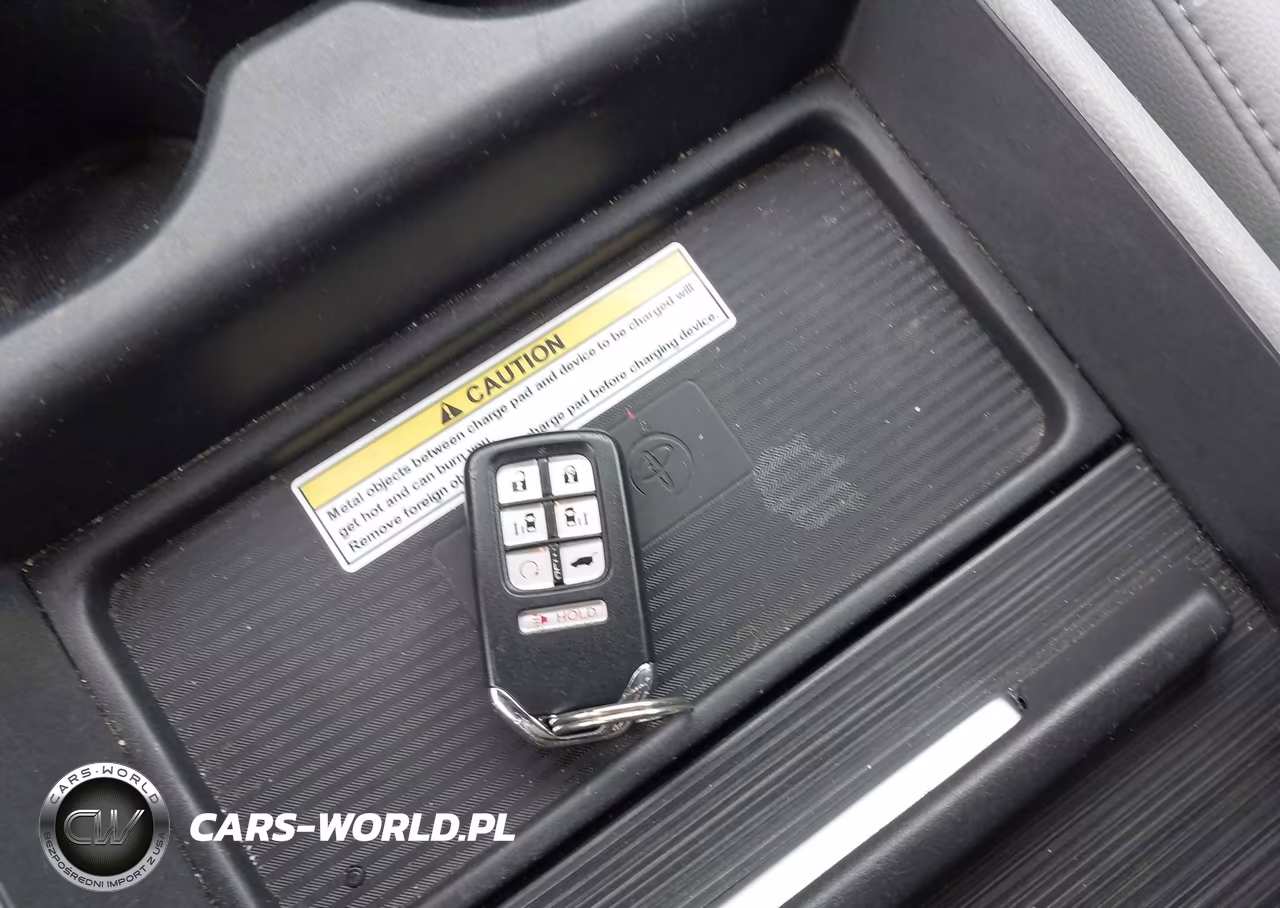 2020 Honda Odyssey Elite VIN:5FNRL6H93LB039692 - 11