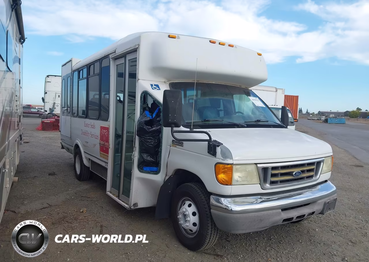 2006 Ford E-450 Cutaway