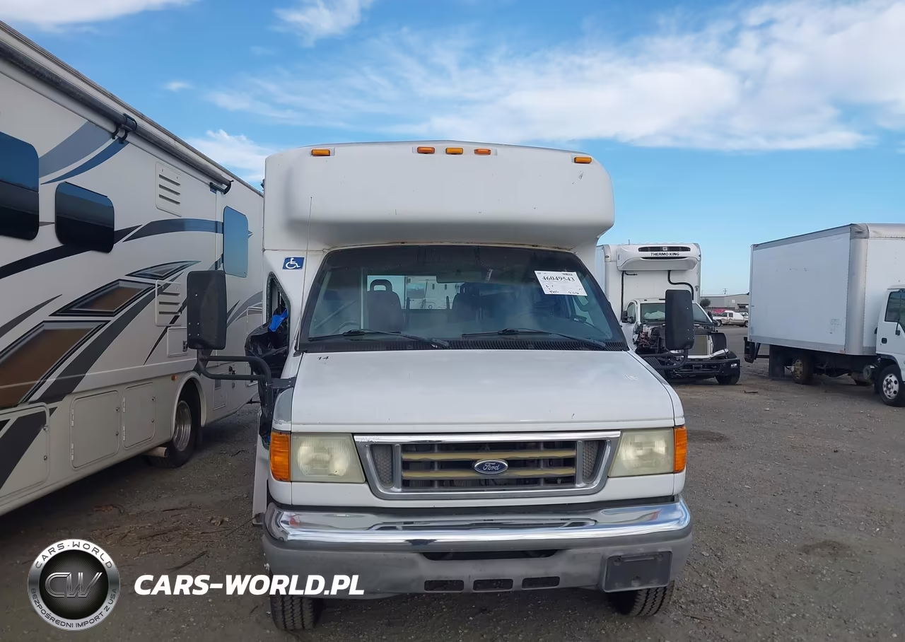 2006 Ford E-450 Cutaway VIN:1FDXE45S96DB10172 - 13