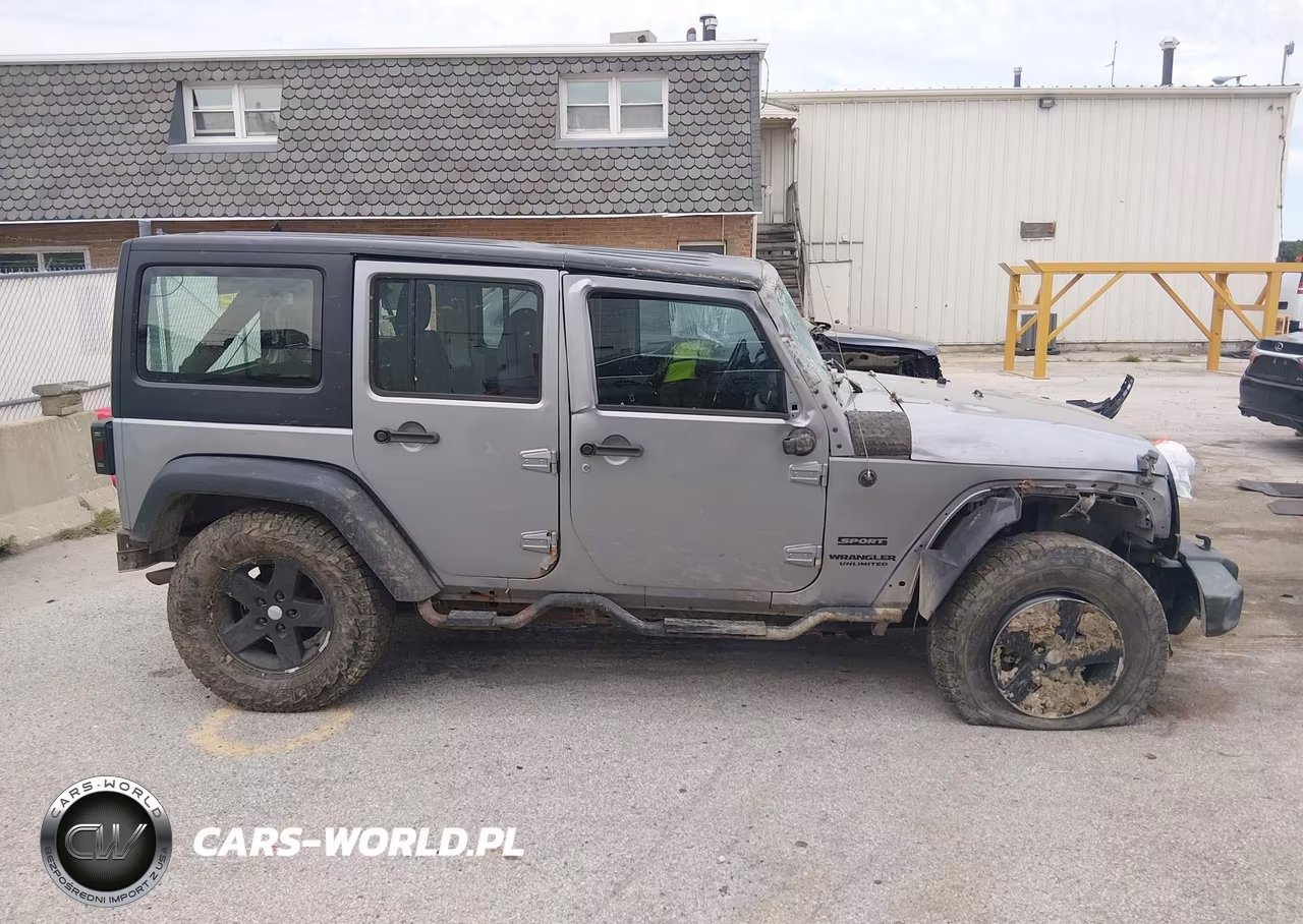 2013 Jeep Wrangler Unlimited Sport VIN:1C4BJWDG5DL611355 - 14