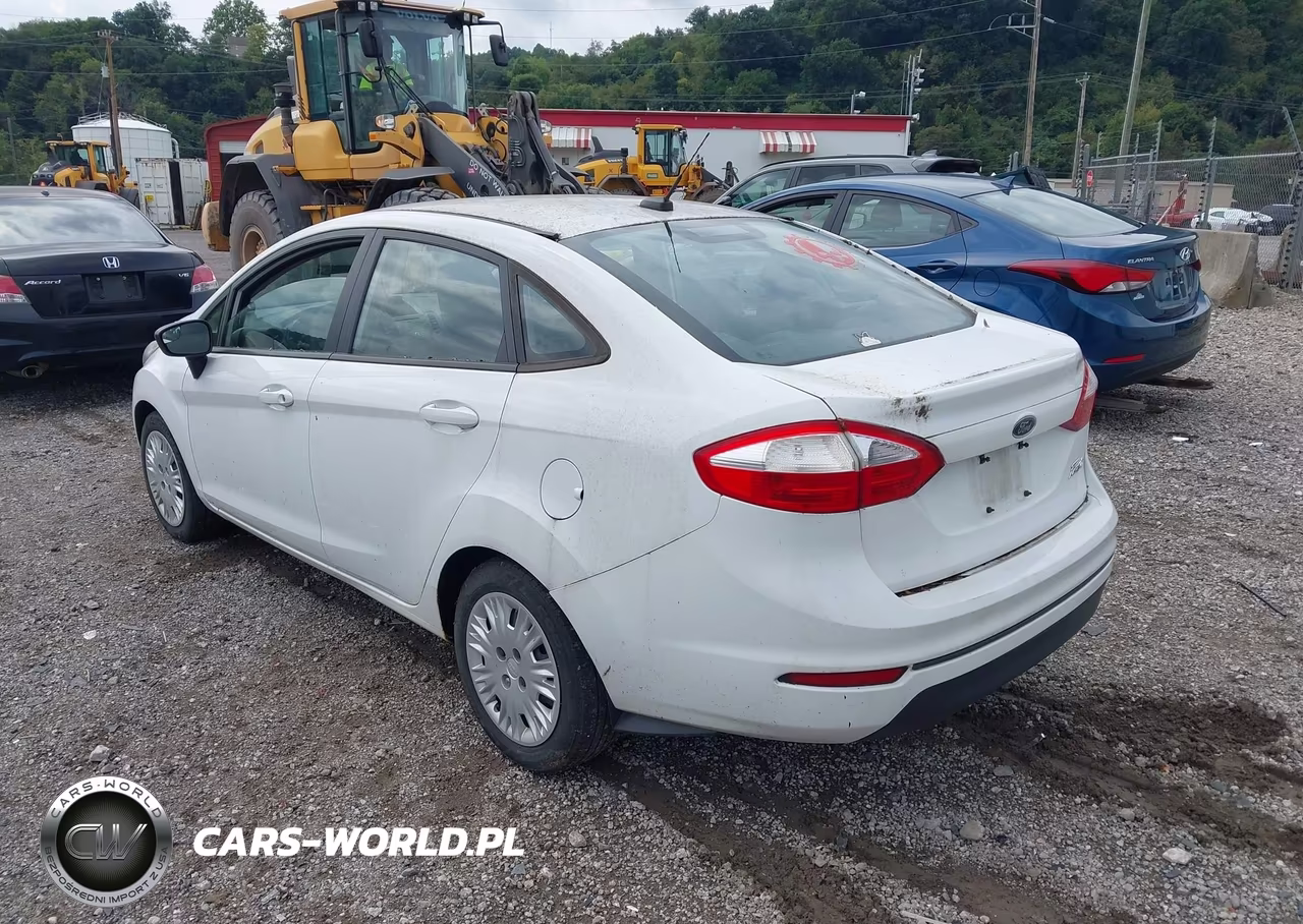 2014 Ford Fiesta S VIN:3FADP4AJXEM153667 - 3