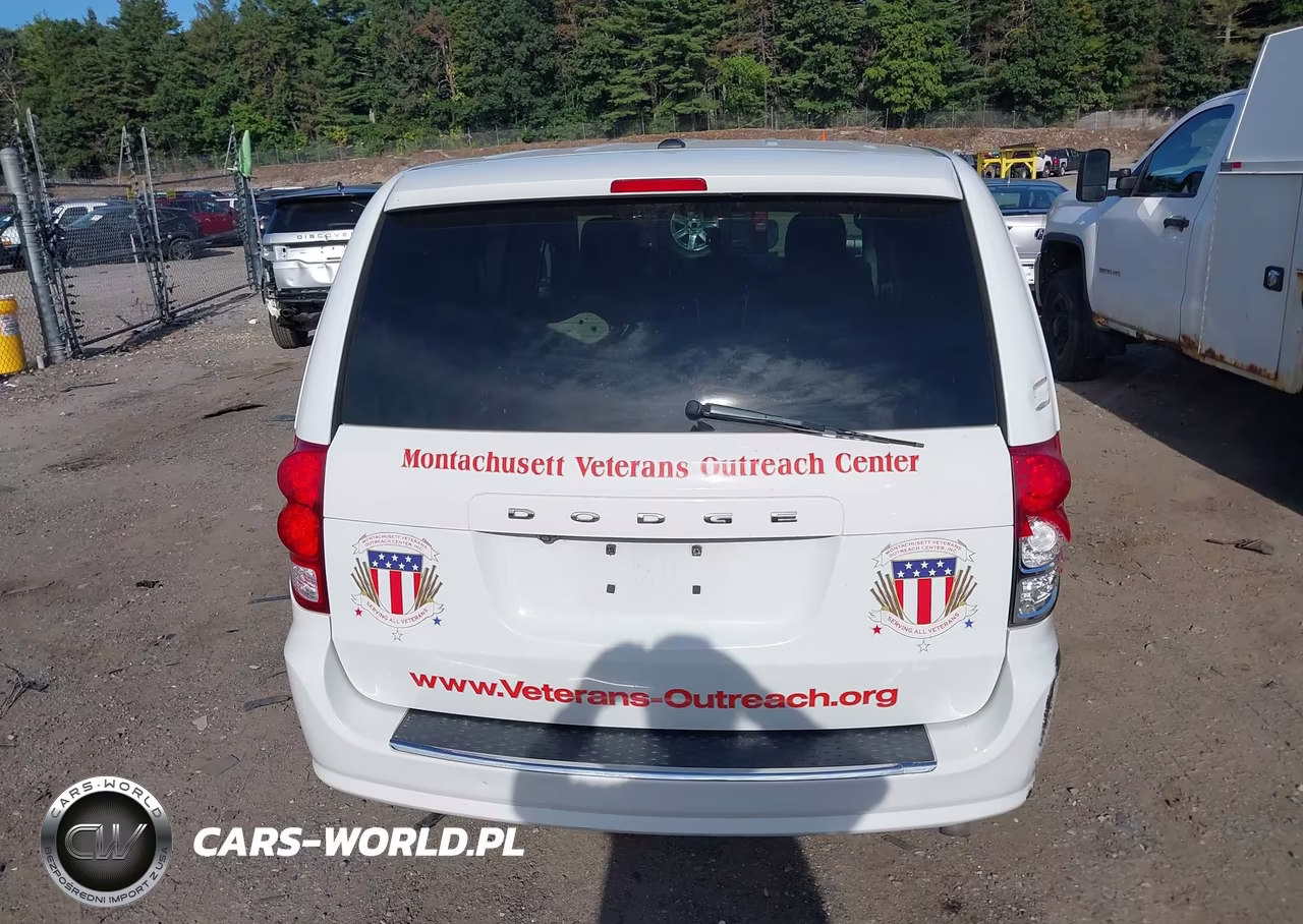 2019 Dodge Grand Caravan Se VIN:2C4RDGBG5KR586248 - 16