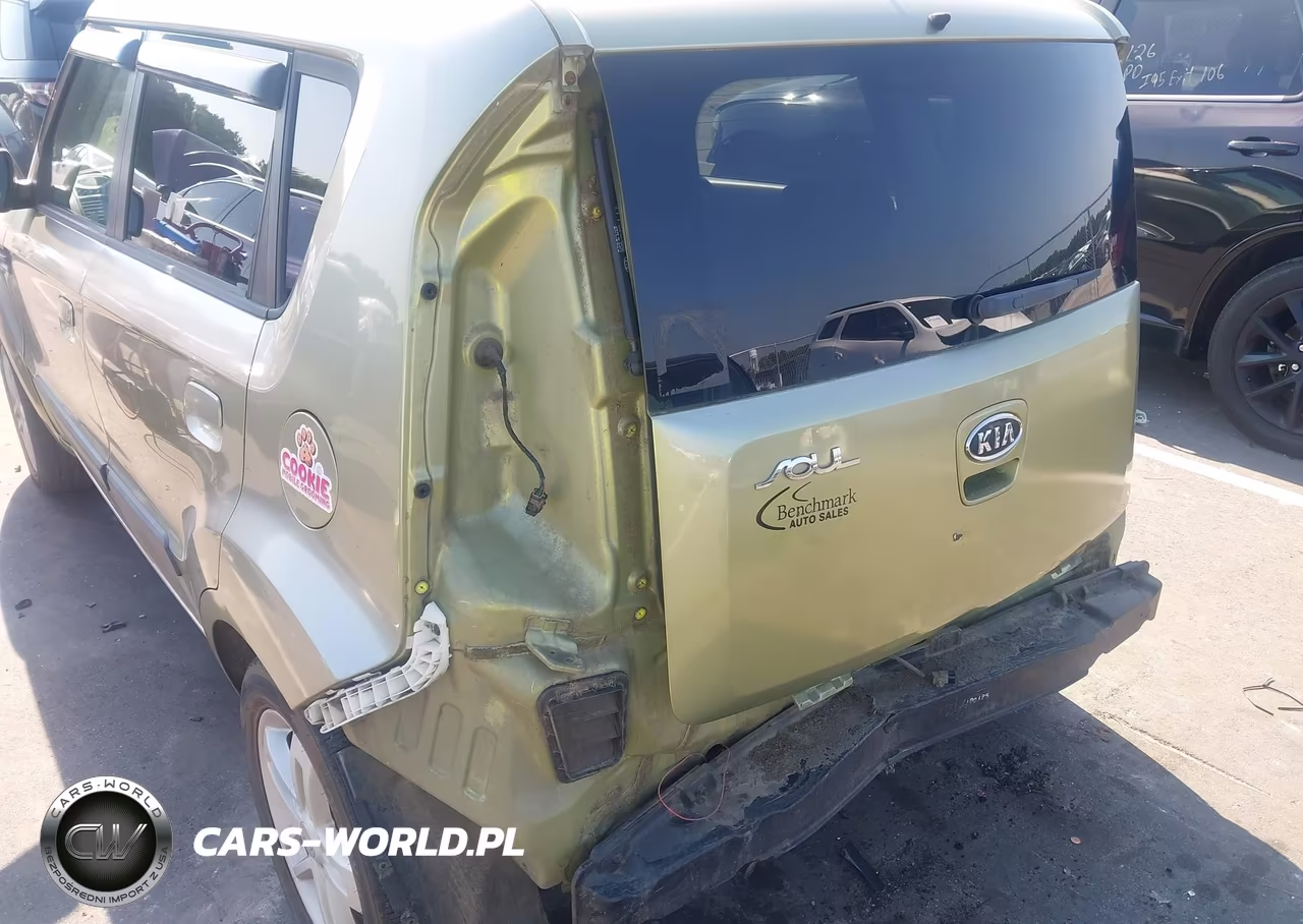 2010 Kia Soul + VIN:KNDJT2A26A7148671 - 6