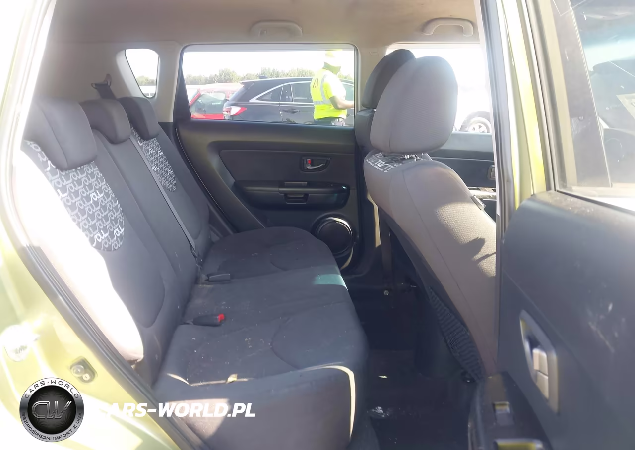 2010 Kia Soul + VIN:KNDJT2A26A7148671 - 8