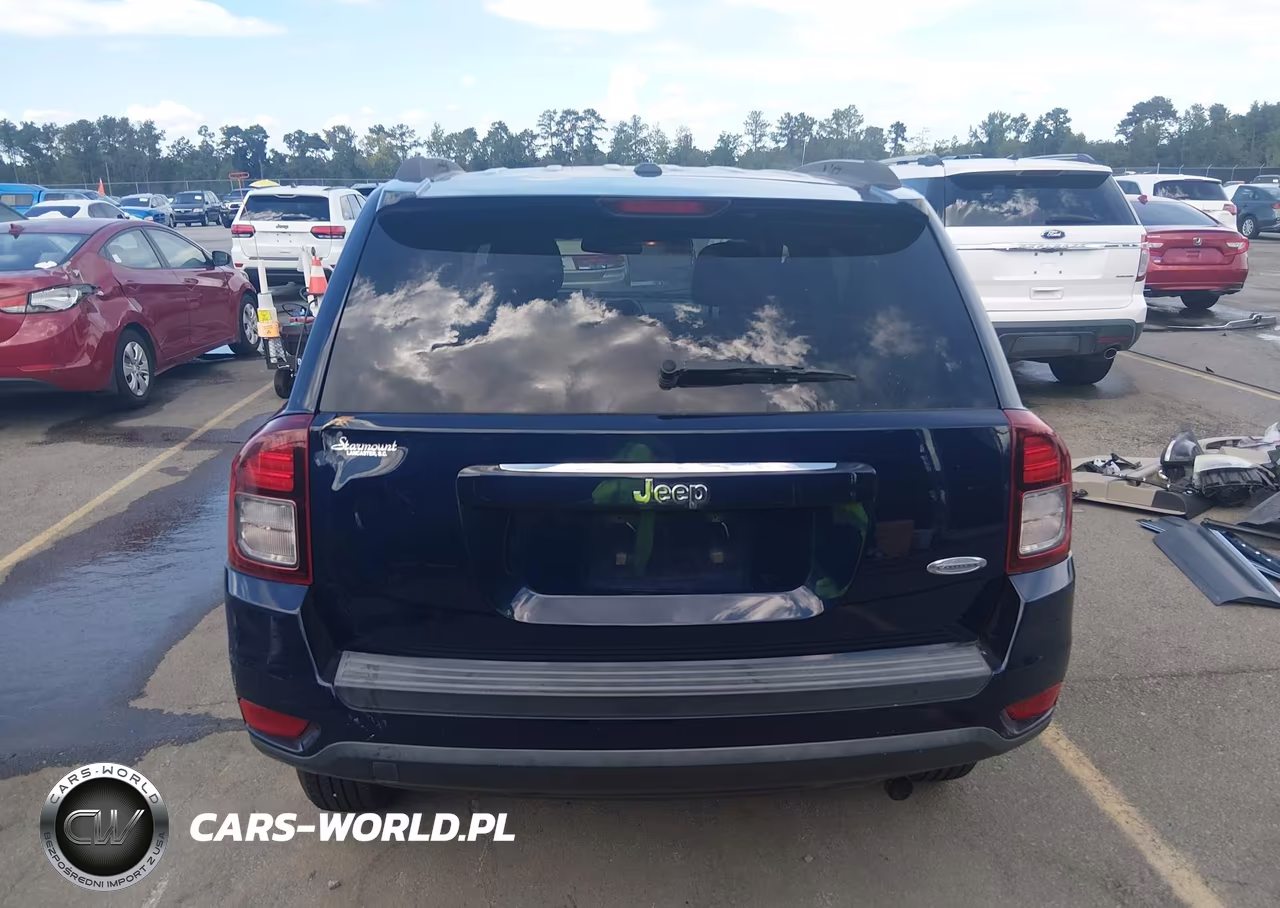 2016 Jeep Compass Latitude VIN:1C4NJCEA6GD734179 - 16
