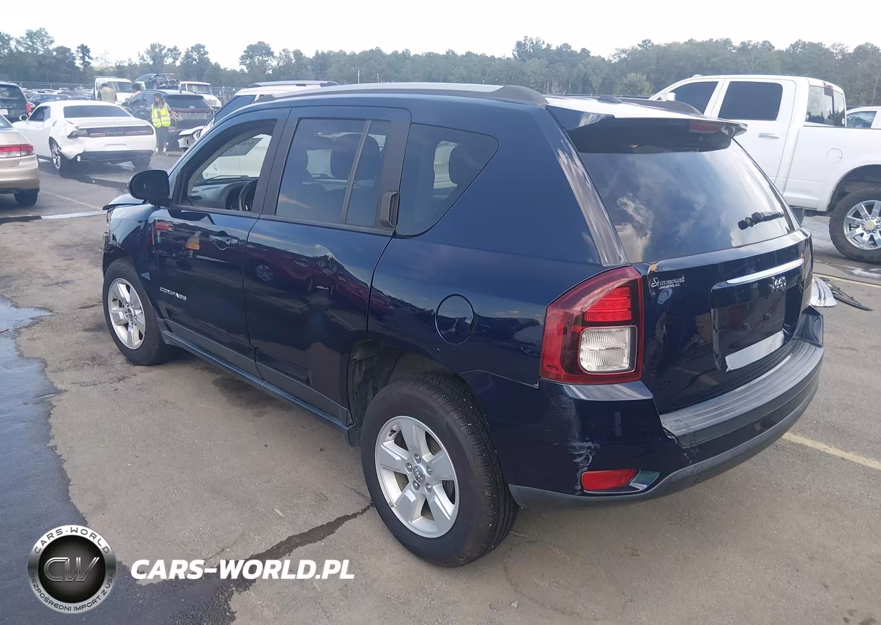 2016 Jeep Compass Latitude VIN:1C4NJCEA6GD734179 - 3