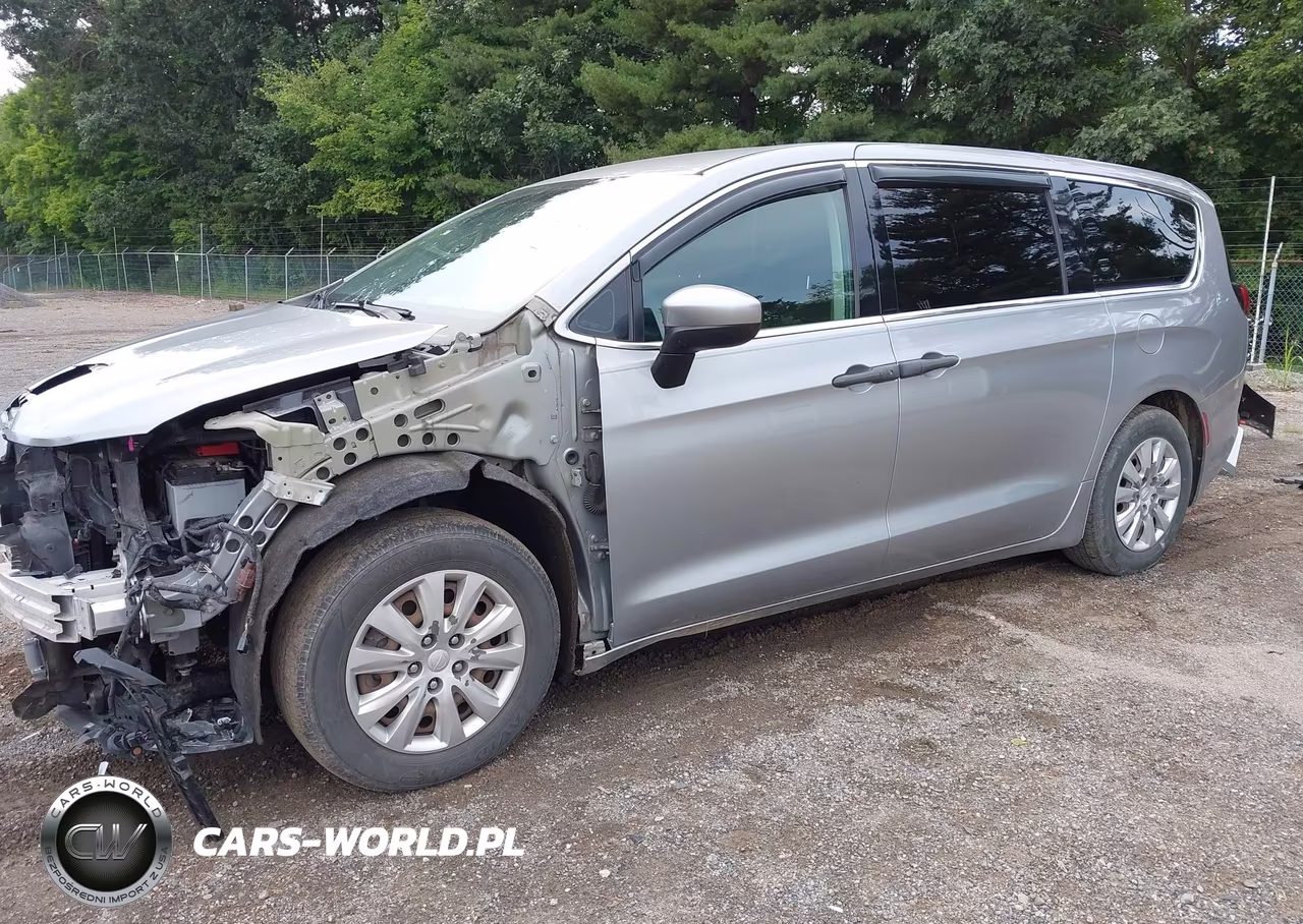 2018 Chrysler Pacifica L VIN:2C4RC1AG0JR275116 - 2