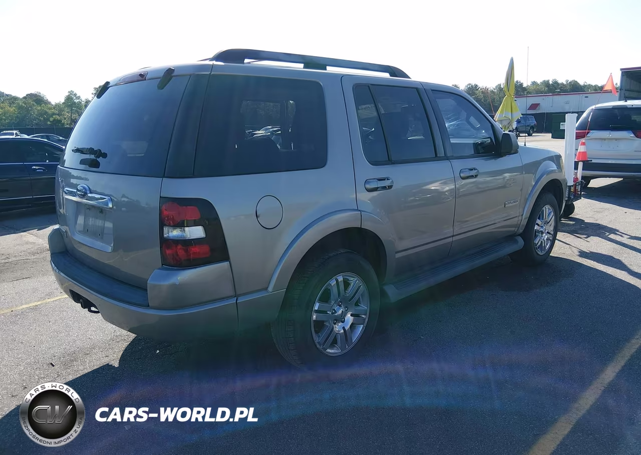 2008 Ford Explorer Xlt VIN:1FMEU63E58UB11003 - 4