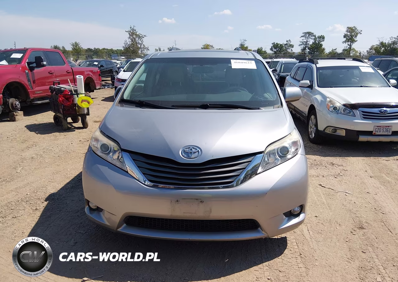 2012 Toyota Sienna Xle V6 8 Passenger VIN:5TDYK3DC5CS230217 - 12