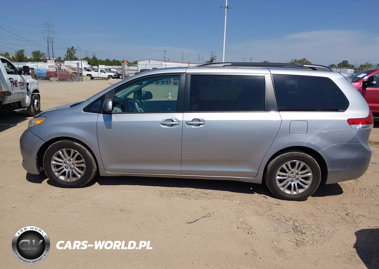 2012 Toyota Sienna Xle V6 8 Passenger VIN:5TDYK3DC5CS230217 - 14
