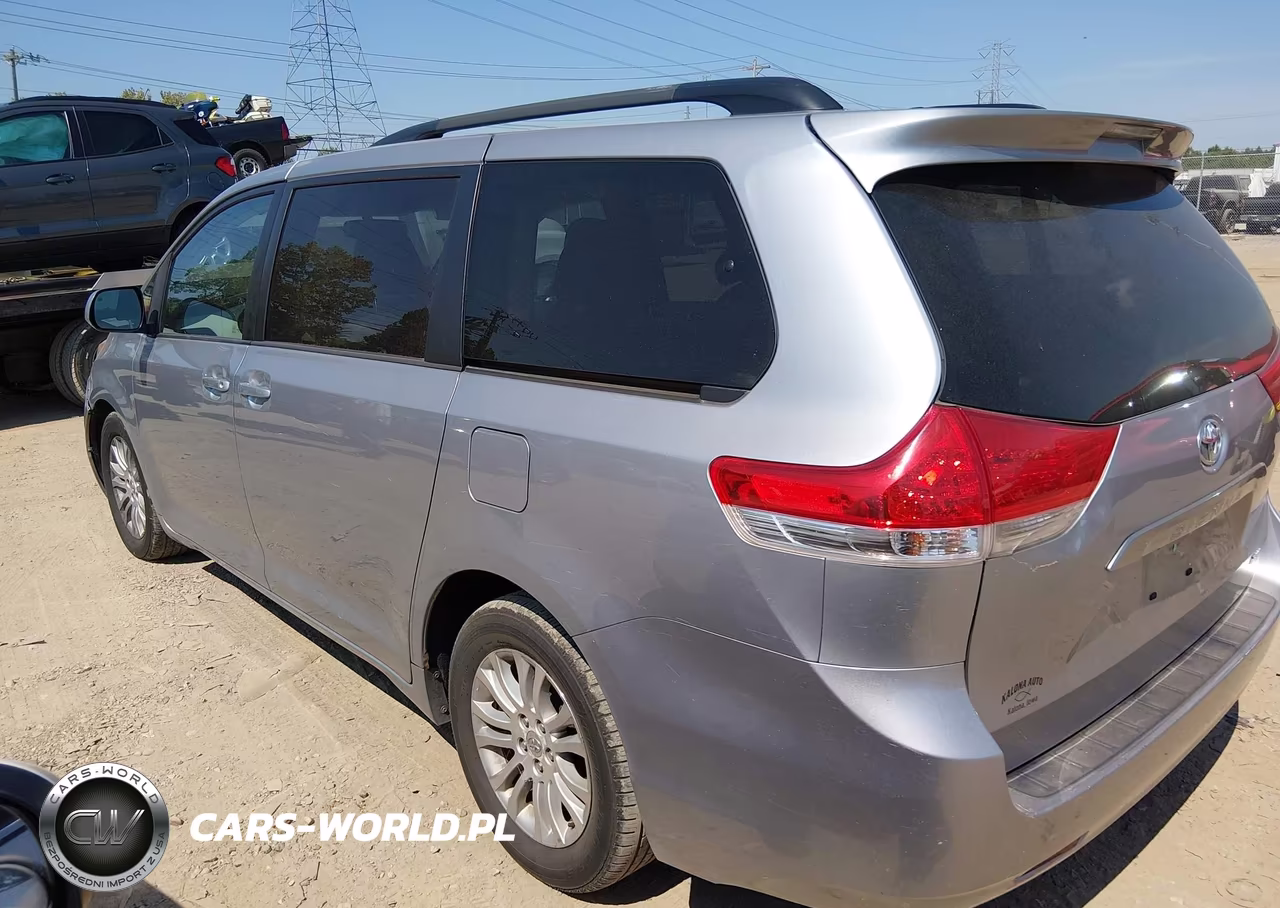 2012 Toyota Sienna Xle V6 8 Passenger VIN:5TDYK3DC5CS230217 - 3