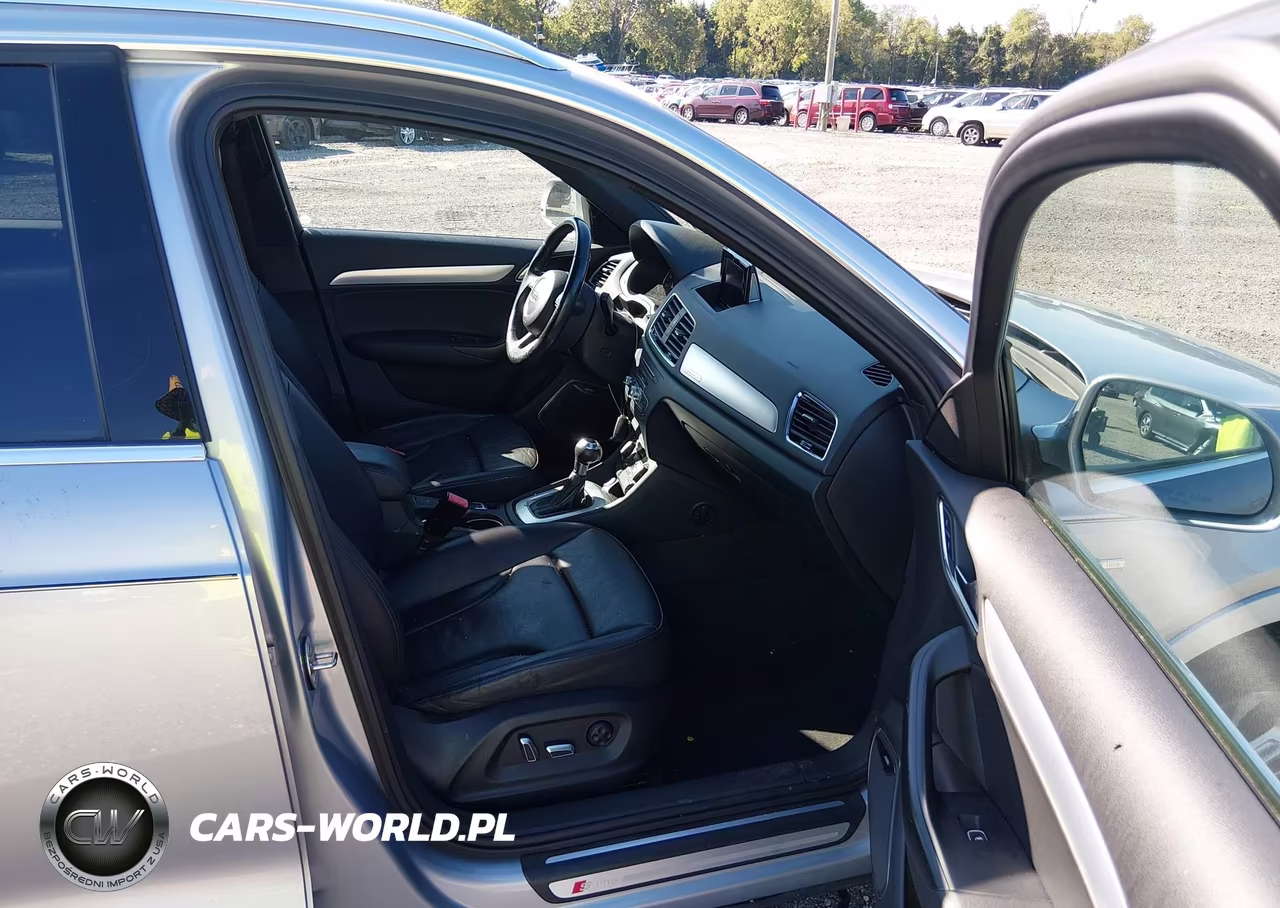 2016 Audi Q3 2.0T Premium Plus VIN:WA1GFCFS2GR013484 - 5