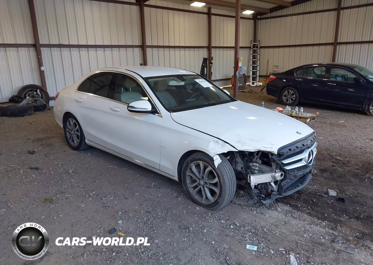 2016 Mercedes-Benz C 300 – zdjęcie 1 z 16