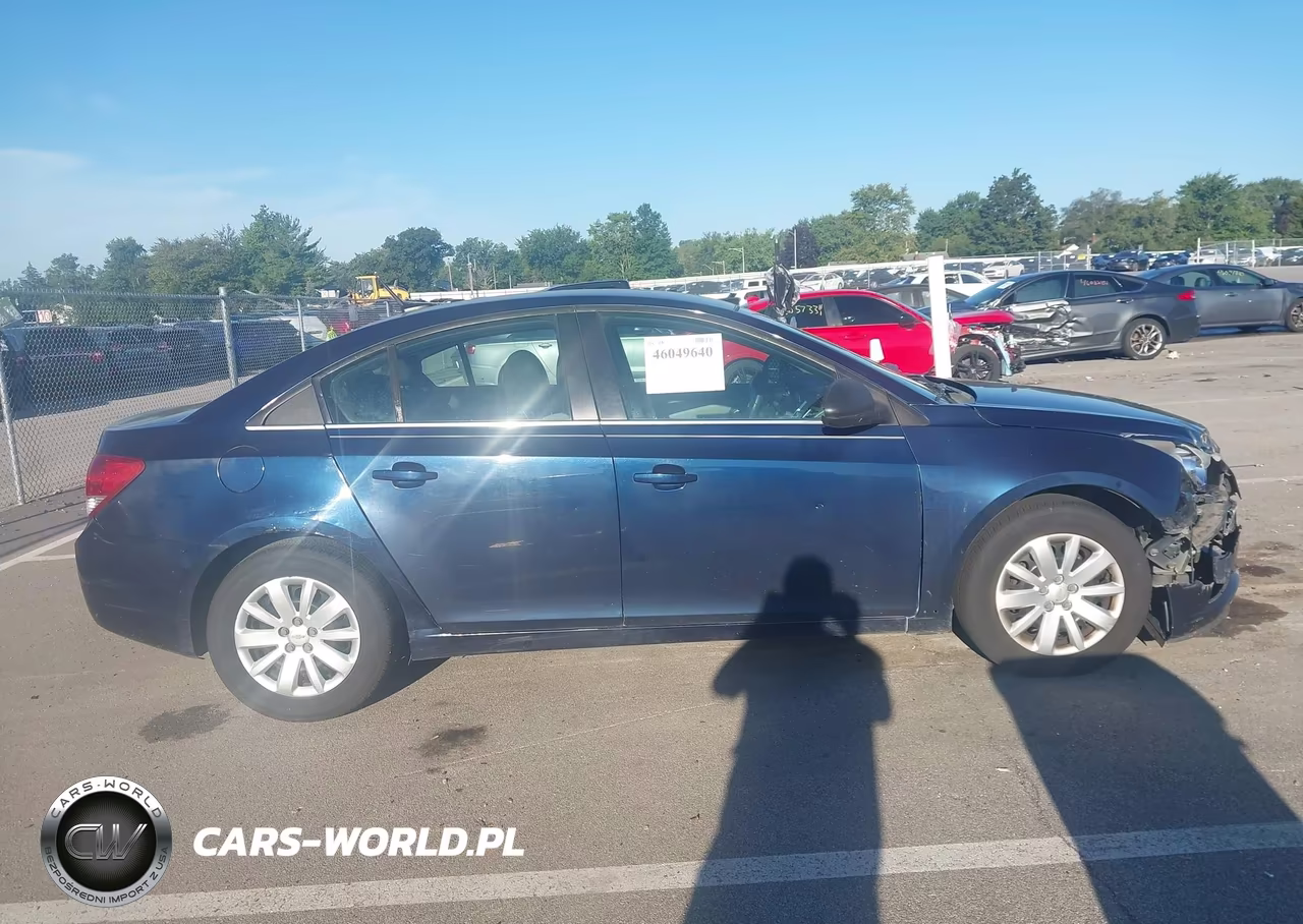 2011 Chevrolet Cruze Ls VIN:1G1PC5SH3B7141198 - 13