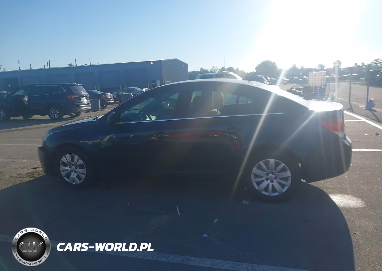 2011 Chevrolet Cruze Ls VIN:1G1PC5SH3B7141198 - 14