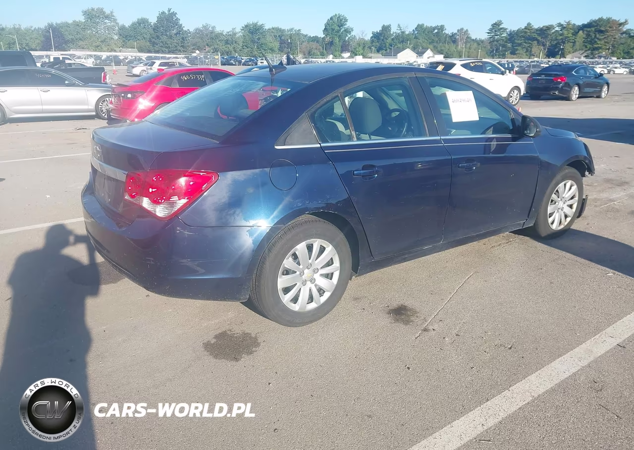 2011 Chevrolet Cruze Ls VIN:1G1PC5SH3B7141198 - 4