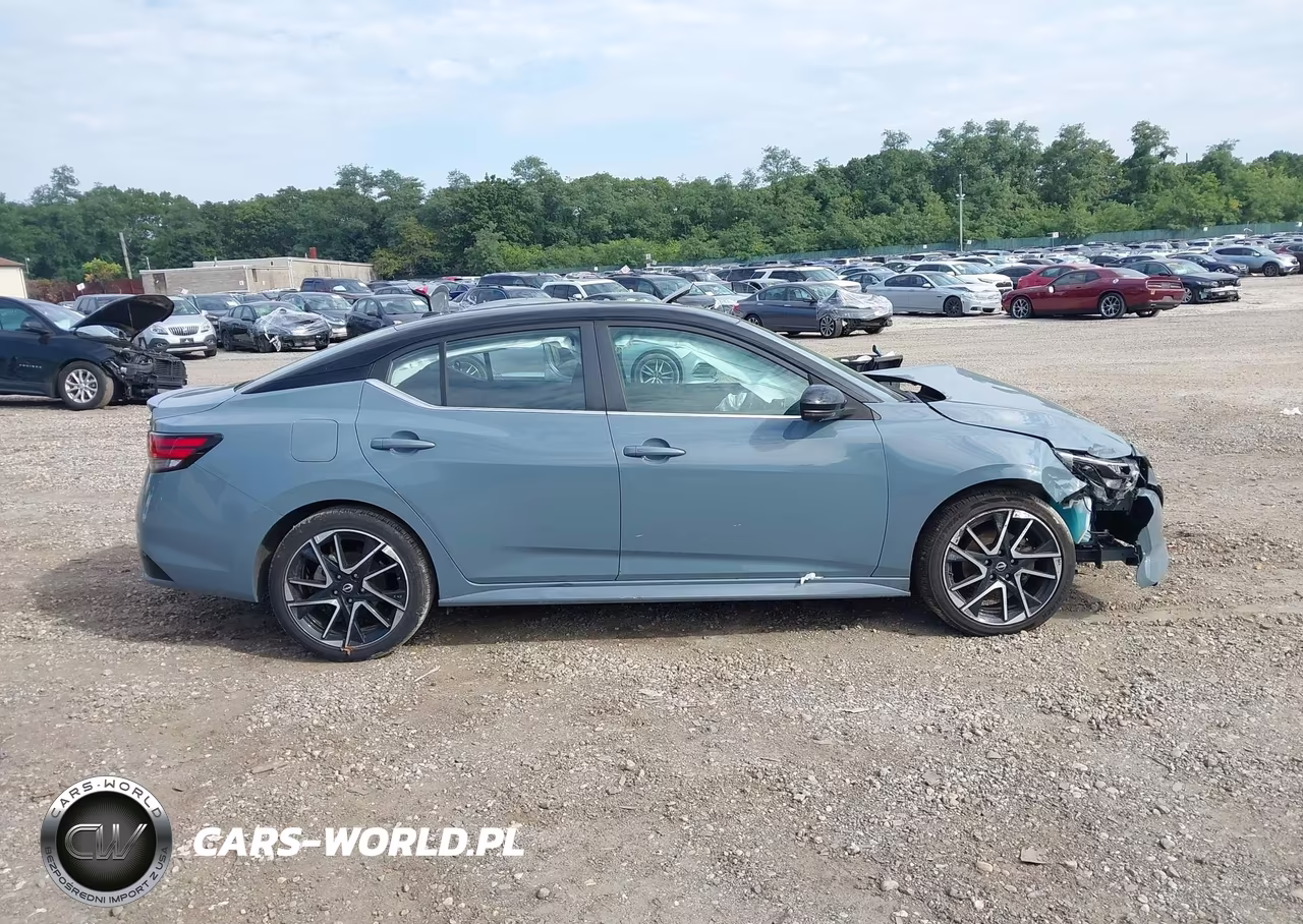 2025 Nissan Sentra Sr VIN:3N1AB8DV5SY213654 - 13
