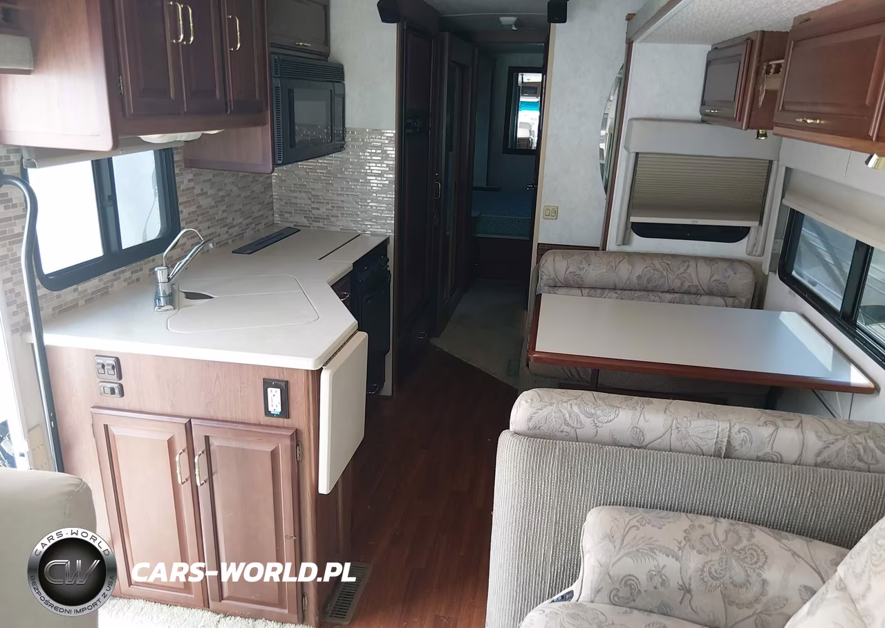 2003 Workhorse Custom Chassis Motorhome Chassis W22 VIN:5B4MP67G033364768 - 13
