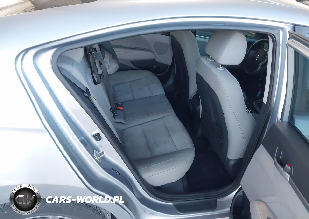 2017 Hyundai Elantra Se VIN:5NPD84LFXHH108190 - 8