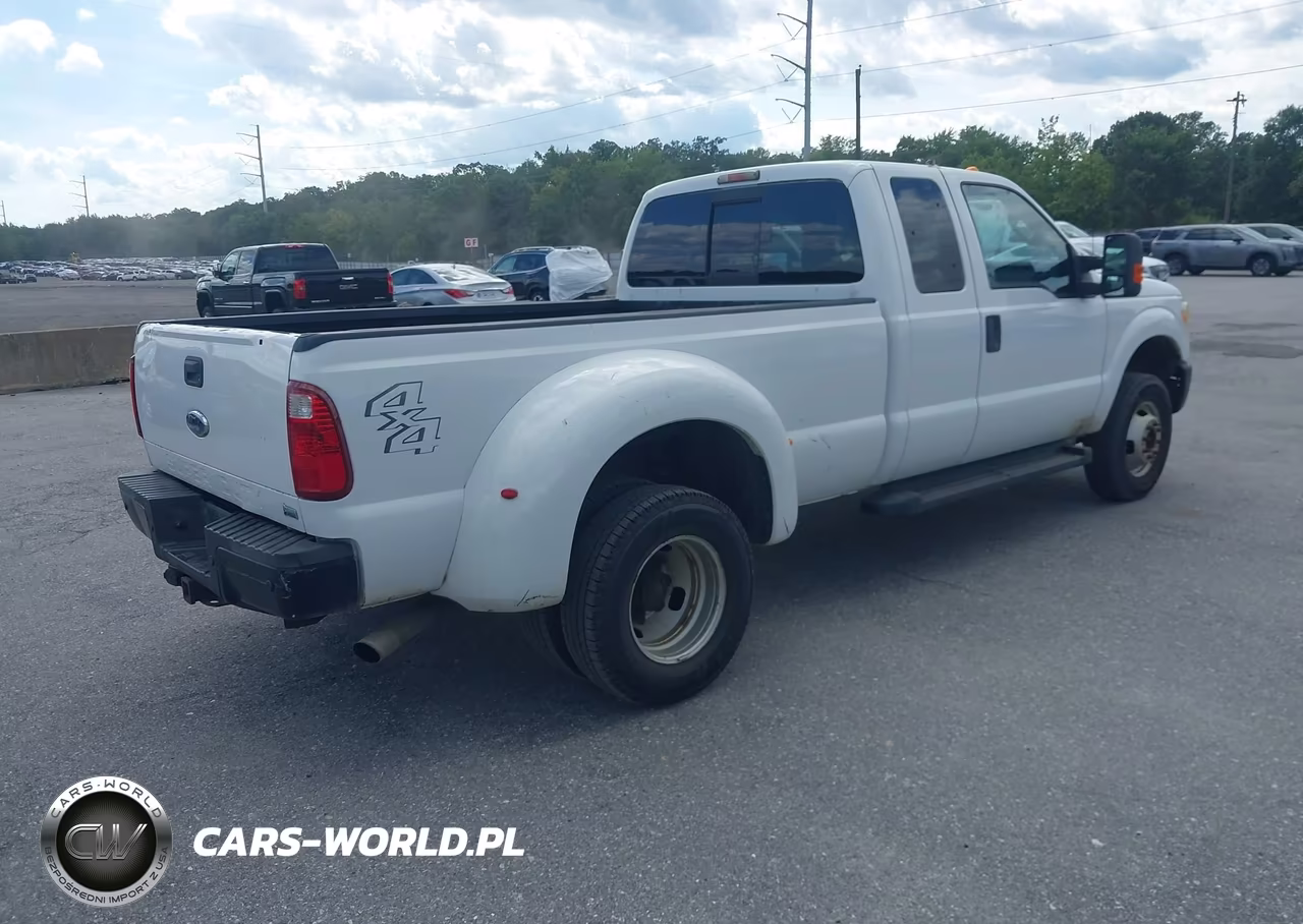 2011 Ford F-350 Xl VIN:1FT8X3D64BEA80617 - 4