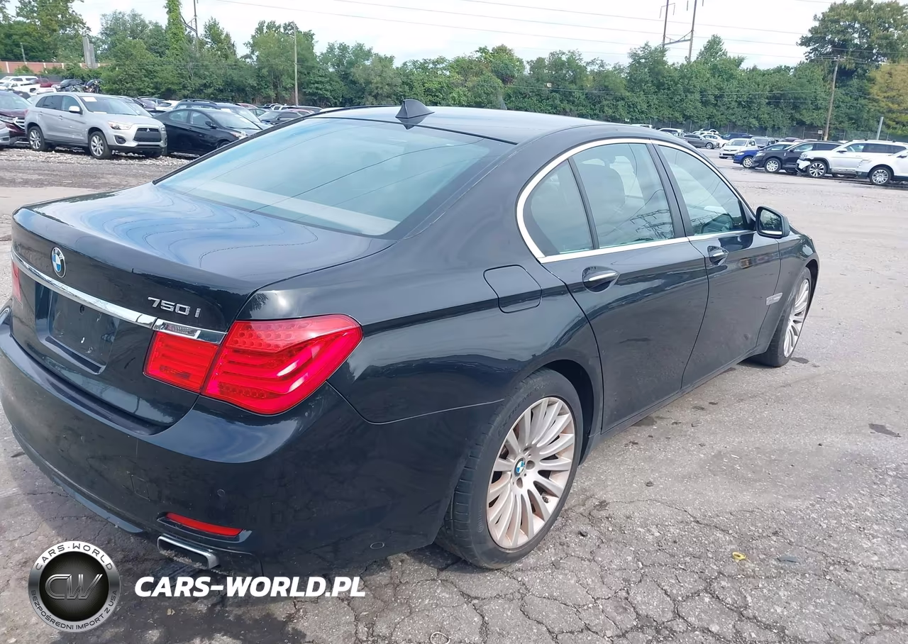 2012 BMW 750I xDrive VIN:WBAKC6C55CC395593 - 4