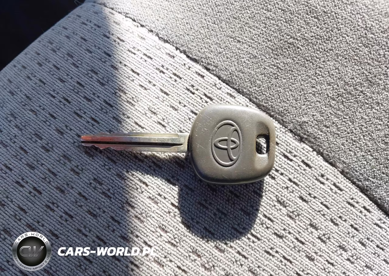 2005 Toyota Corolla Ce VIN:2T1BR32E75C502266 - 11